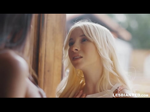 ❤️ Chica vuelve a casa unos meses después y acaba comiéndole el coño a su madrastra ☑ Porno en es.shadbase-xxx.ru ❌️❤️❤️❤️❤️❤️❤️❤️